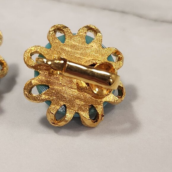 Vintage Gold-Tone & Turquoise Beaded Necklace With Matching Clip-On Earrings Set - Picture 13 of 16